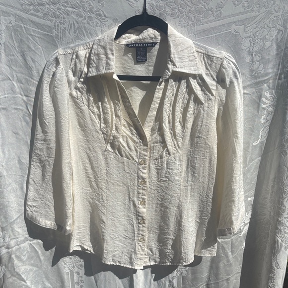 Antilia Femme Cream Women's Blouse - Picture 1 of 4